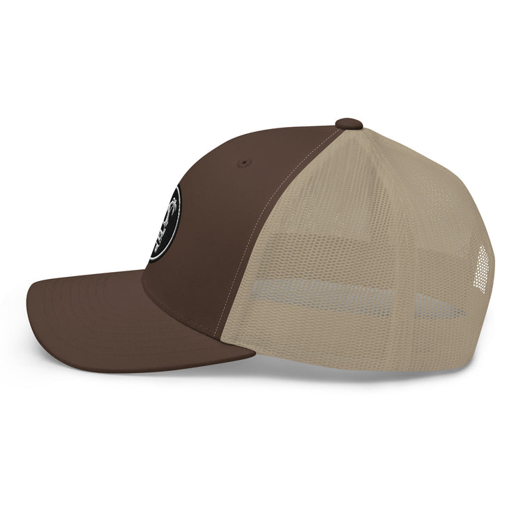 Gorra tipo trucker [disponible en 8 colores]