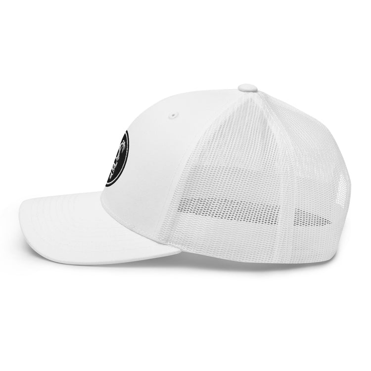 Gorra tipo trucker [disponible en 8 colores]